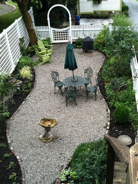 pea gravel patio in 2022 | Pea gravel patio, Gravel patio, Garden design