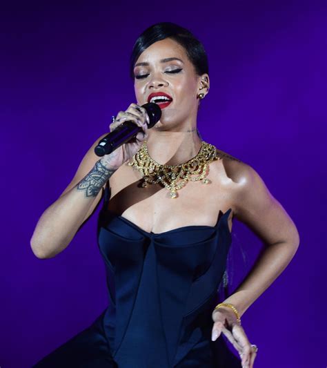 Rihanna Performs Live at The Clara Lionel Foundation Presents The Inaugural Diamond Ball ...