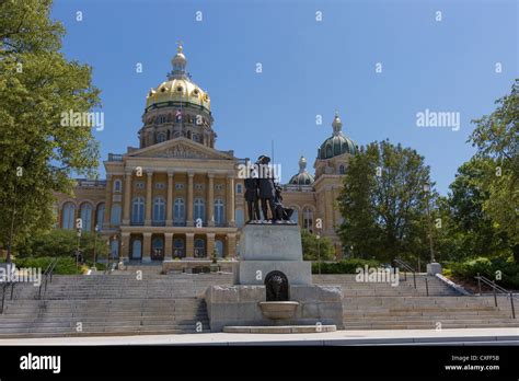 Pioneers of the Territory statue in front of Iowa state capitol ...