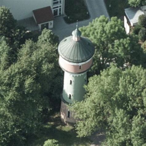 Deisenhofen water tower in Oberhaching, Germany (Google Maps)