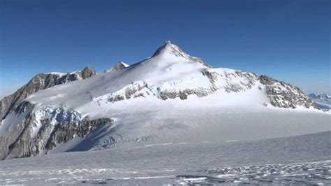 Mount Vinson (4897m) - 7 Summits in 1 Year (20/21)