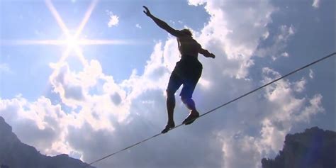 Daredevil Mich Kemeter Achieves World-Record Slackline Crossing | HuffPost