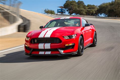 2016 Ford Shelby GT350 Mustang First Test Review