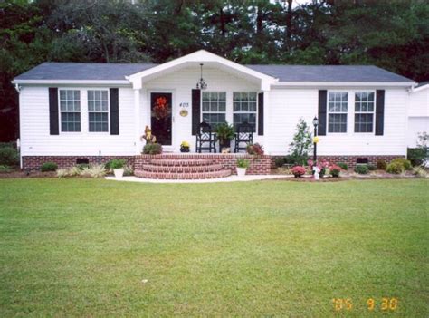 Mobile Home Porch, Mobile Home Exteriors, Mobile Home Renovations, Front Porch Ideas For Mobile ...