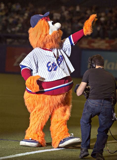 Game 2: 1994 Expos Honoured at Olympic Stadium - Montreal Baseball Project