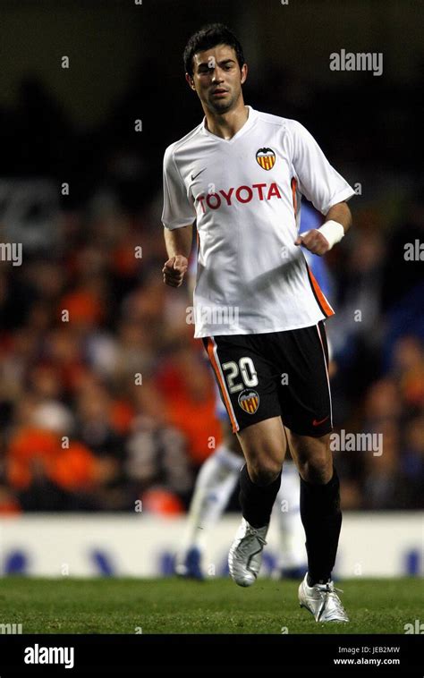 RAUL ALBIOL VALENCIA CF STAMFORD BRIDGE CHELSEA LONDON 04 April 2007 Stock Photo - Alamy