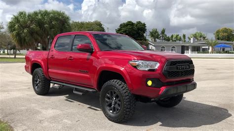 3rd Gen Tacoma 2019 SR5 on 2 inch leveling kit and 265/75r16 - YouTube