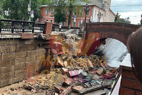 The support of the bridge of the XIX century could not withstand the flood at Voronezh 18:38 ...