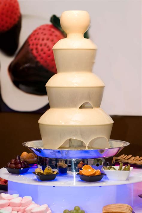 Chocolate Fountain Rental London - Pure Belgian Chocolate and Delicious ...