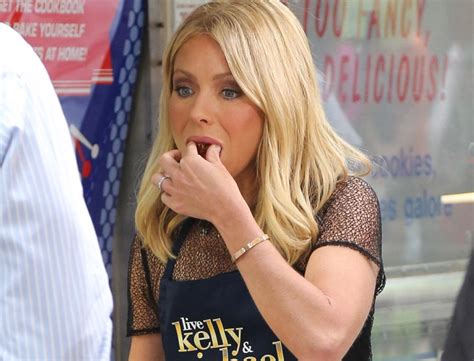 Kelly Ripa Diet Plan | Celebie