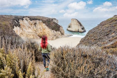 Shark Fin Cove, A Beautiful Hidden Beach In Northern California - That Adventure Life