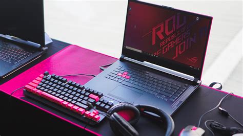 Think pink: ROG decks out devices in black and pink - GadgetMatch