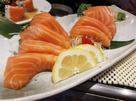 Salmon Sashimi