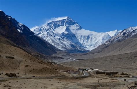 Lhasa is the Capital of Tibet. Information, Attractions and Tours to Lhasa.