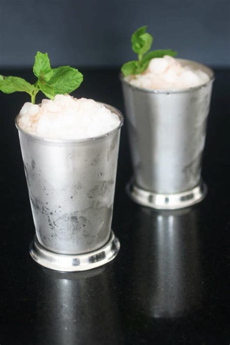 Mint Julep - Traditional American Cocktail | 196 flavors