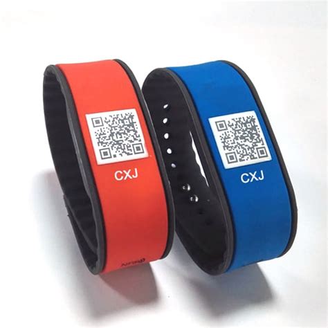 unique qr code engraving silicone wristbands rfid uhf bracelet qr