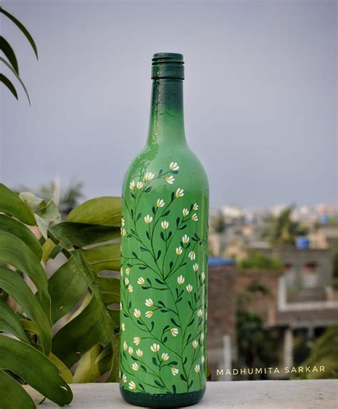 An Incredible Compilation of Over 999 Bottle Painting Designs in Full ...