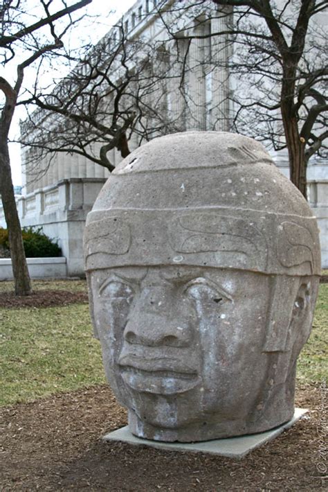 Public Art in Chicago: Museum Campus : Field Museum Lawn [Replica of colossal Olmec Head # 8]