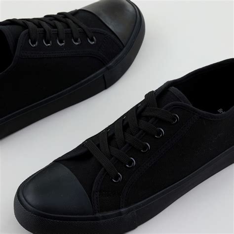 Brilliant Basics Women's Classic Canvas Shoes - Black - Size 8 | BIG W