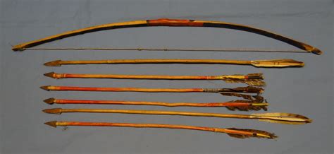 Plains Indian bow & arrows, vintage, 6 feathered arrows with trade ...