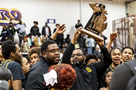 See boys high school basketball regional final scores from across ...