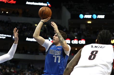 Mavericks' Luka Doncic Solidifies Rookie of the Year Case in Win