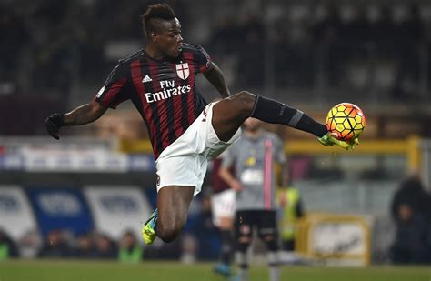 Mario Balotelli scores a rare goal for Milan in the Coppa Italia · The42