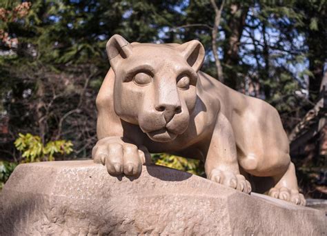 Penn St Nittany Lion statue - Pypeline