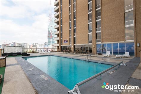 Crowne Plaza Dallas Downtown Review: What To REALLY Expect If You Stay