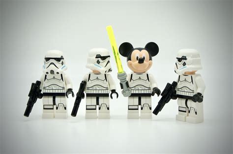 Fun with starwars! #Micky Lego Star Wars Games, Star Wars Video Games, Lego Stormtrooper, Star ...