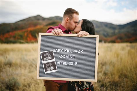 Pregnancy announcement with letter board. | Pregnancy announcement ...