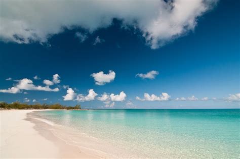 Bahamas Beaches Wallpaper - WallpaperSafari