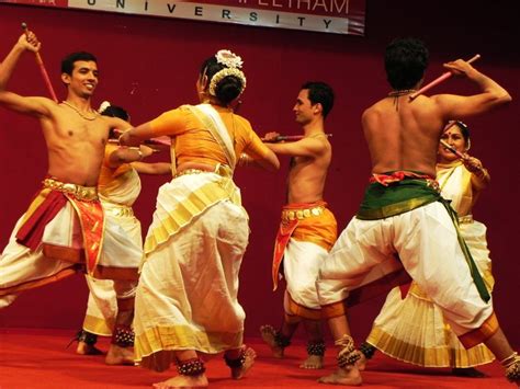 Know About the Traditional Dances of Kerala - Folk Dances