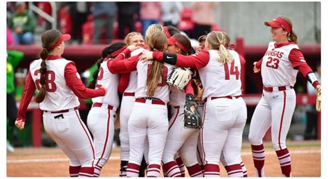 Arkansas softball team returns to super regional | KTLO