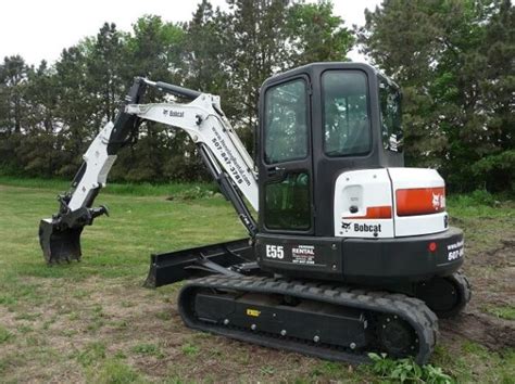 Bobcat E55 Specs, Price, Review, Lift Capacity, oil capacity