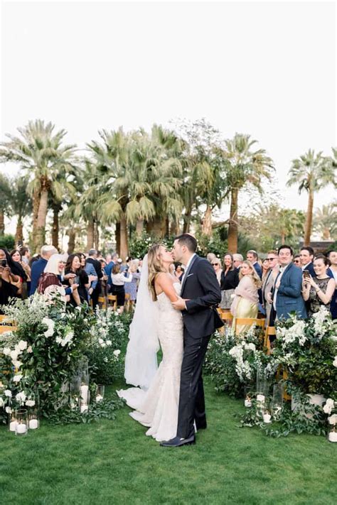 Playful Palm Springs Wedding With A Winding Flower Aisle ⋆ Ruffled