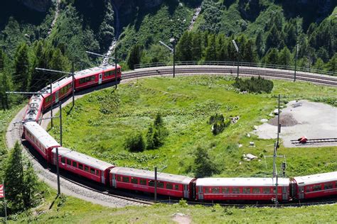 Ultimate Guide to the Bernina Express Train Line - Newly Swissed Online ...