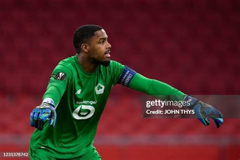 510 Goalkeeper Of Lille Mike Maignan Stock Photos, High-Res Pictures, and Images - Getty Images