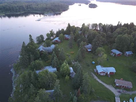 Pine Island Lodge | Travel Manitoba