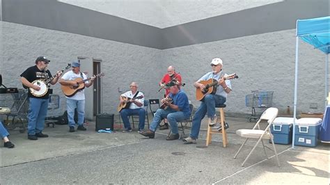 kettle Pickers Bluegrass band WalMart Summersville WV Children Miracle net work - YouTube