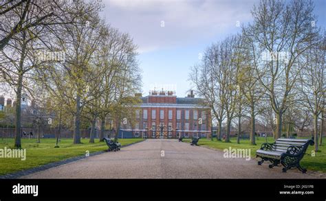 Kensington Palace, Kensington Park, London, England Stock Photo - Alamy