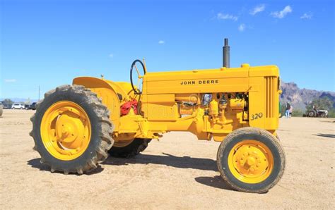 Tracteur Américain Classique : John Deere, Jaune éditent. Image éditorial - Image: 29901490