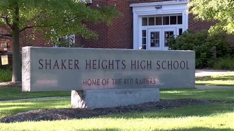 Shaker Heights school board votes to mandate vaccinations for teachers, staff - YouTube