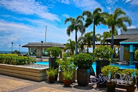 BACOLOD HOTELS AND RESORTS GUIDE | The Happy Trip