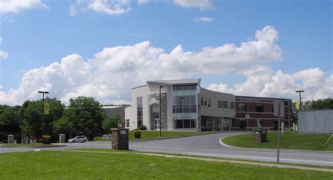 Lancaster Mennonite School Rutt Academic Center - Derck & Edson