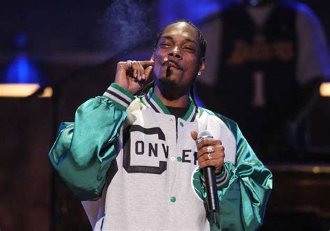 Symptoms of cannabis withdrawal as Snoop Dogg quits smoking weed