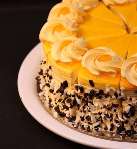 MANGO Cake Slice! | Mango cake, Cake, Desserts