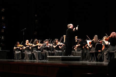 Orchestra Performs in Fall Concert – Westwood Horizon