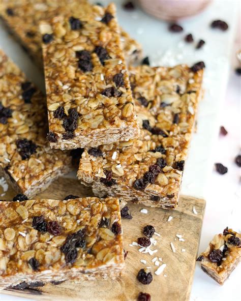 Oatmeal Raisin Bars Recipe - The Edgy Veg