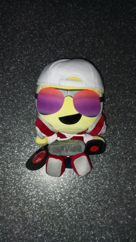 my plushie dj is finnaly here : r/TDS_Roblox